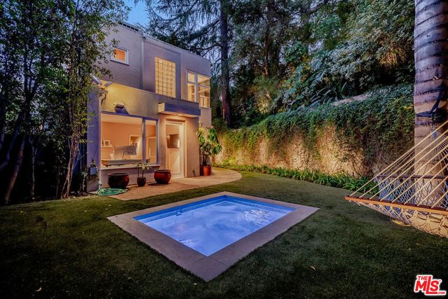 2423 Horse Shoe Canyon Road, Los Angeles, CA 90046