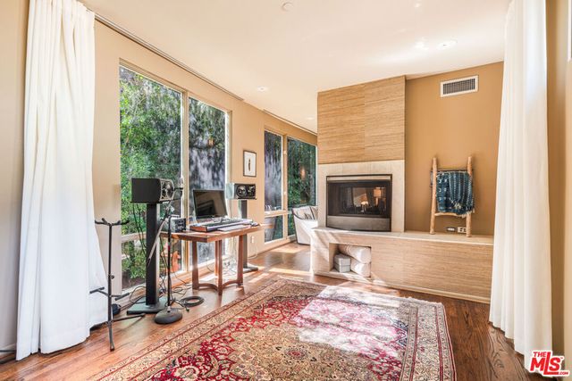 2423 Horse Shoe Canyon Road, Los Angeles, CA 90046