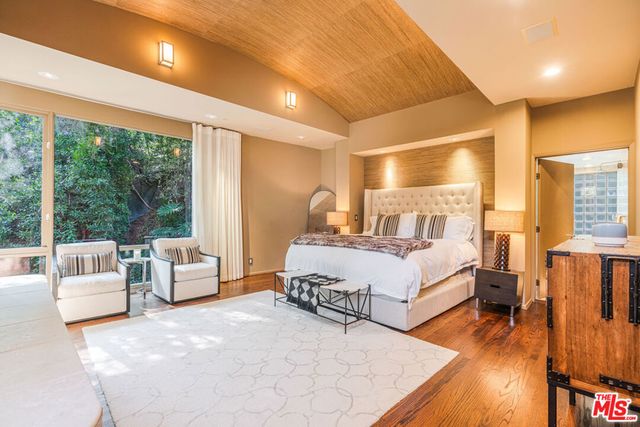 2423 Horse Shoe Canyon Road, Los Angeles, CA 90046