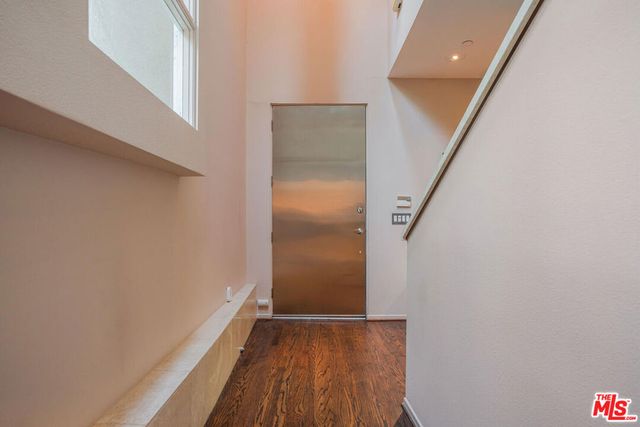 2423 Horse Shoe Canyon Road, Los Angeles, CA 90046