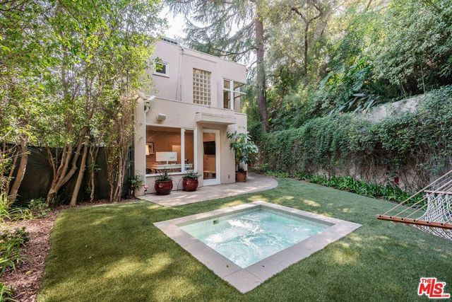2423 Horse Shoe Canyon Road, Los Angeles, CA 90046