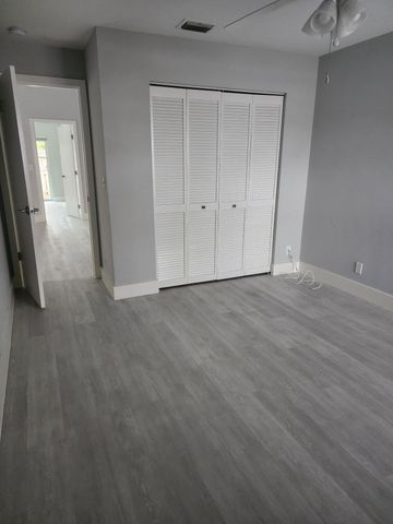 8933 SE Hobe Ridge Avenue, Hobe Sound, FL 33455