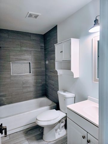 8933 SE Hobe Ridge Avenue, Hobe Sound, FL 33455