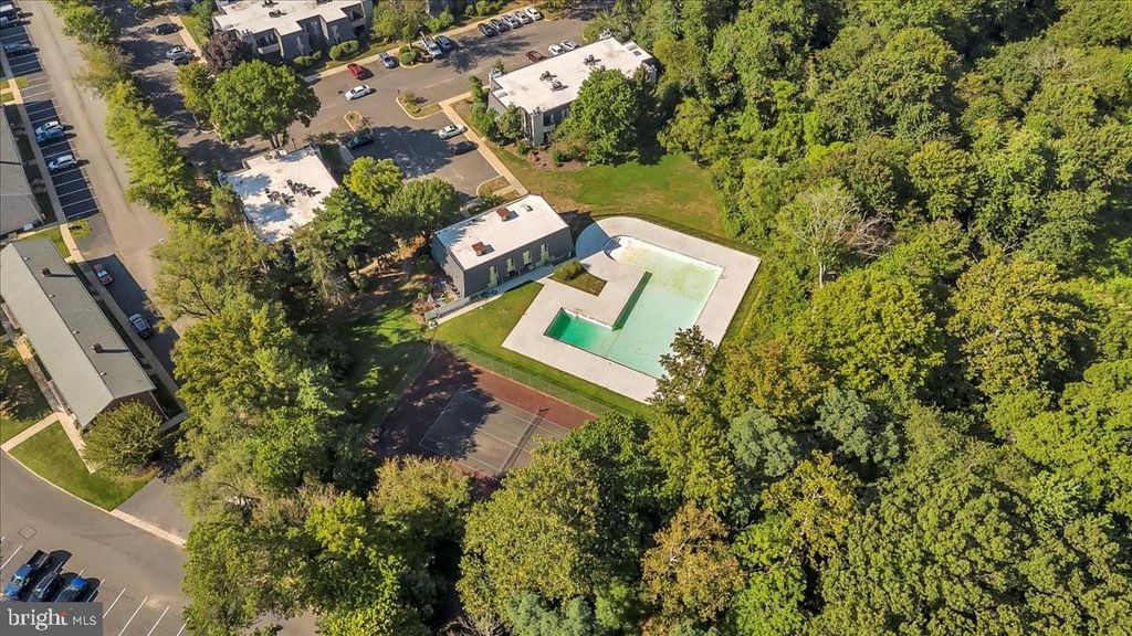 25 S CHURCH RD #8, Maple Shade, NJ 08052