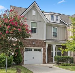 1001 Livingstone Ln, Mount Juliet, TN 37122