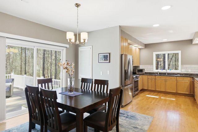 541 Bedford Road, New Boston, NH 03070