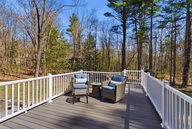 541 Bedford Road, New Boston, NH 03070