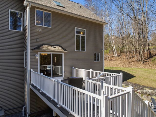541 Bedford Road, New Boston, NH 03070