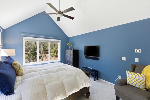 541 Bedford Road, New Boston, NH 03070