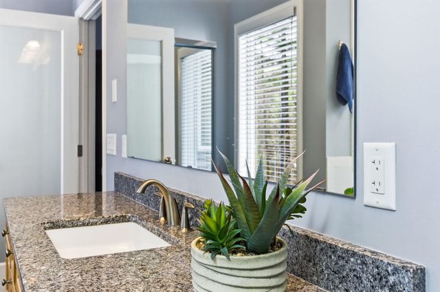 541 Bedford Road, New Boston, NH 03070