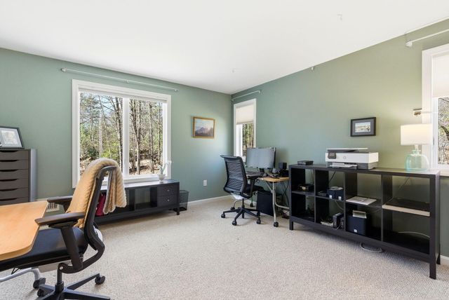 541 Bedford Road, New Boston, NH 03070