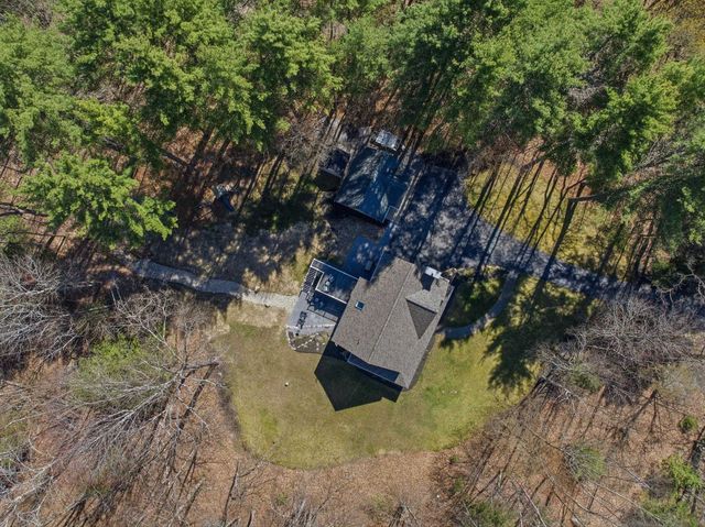 541 Bedford Road, New Boston, NH 03070