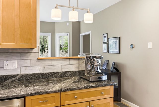 541 Bedford Road, New Boston, NH 03070