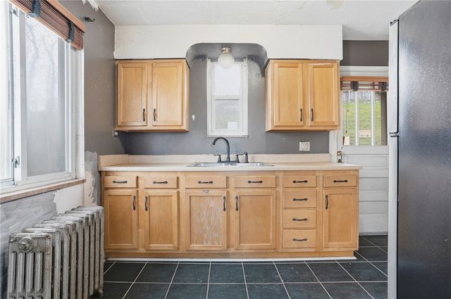 1922 Trimble Ave, Mckeesport, PA 15133