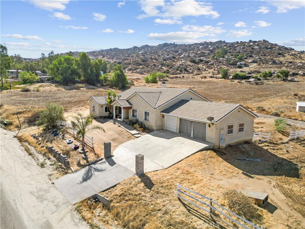 29715 Central, Nuevo, CA 92567 — photo 5