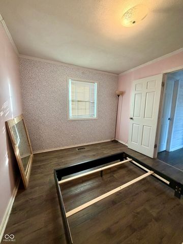 660 E Bonebrake Road, Veedersburg, IN 47987