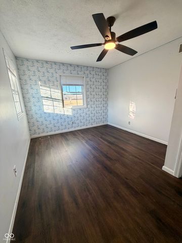 660 E Bonebrake Road, Veedersburg, IN 47987