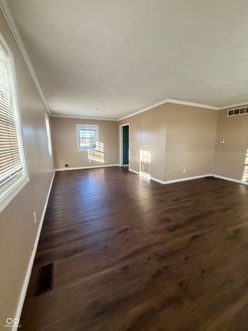 660 E Bonebrake Road, Veedersburg, IN 47987