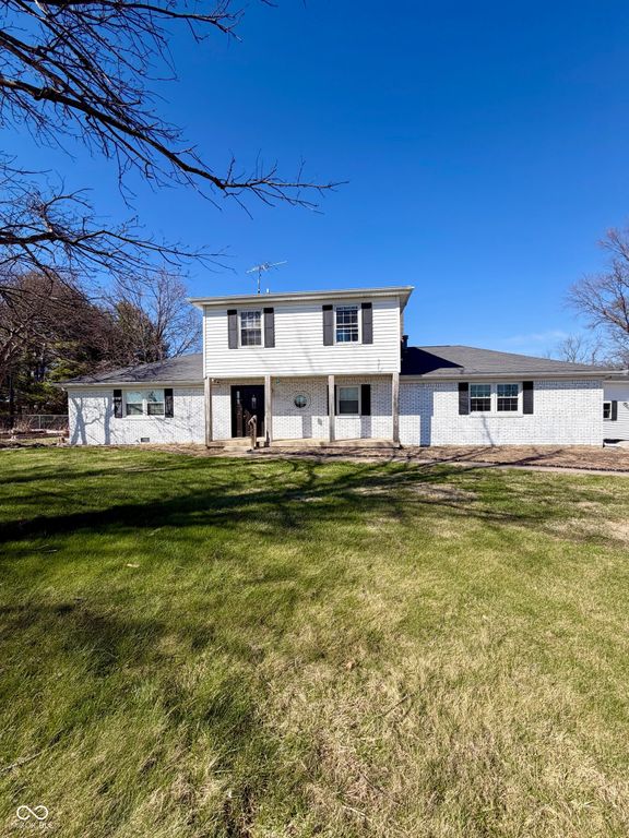 660 E Bonebrake Road, Veedersburg, IN 47987