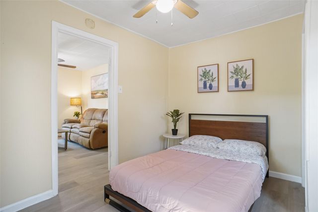 3040 Sappington Place, Fort Worth, TX 76116