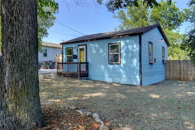 3040 Sappington Place, Fort Worth, TX 76116