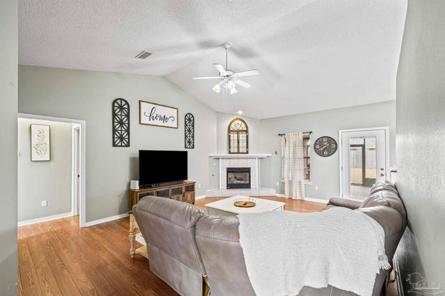 7135 Clearwood Rd, Pensacola, FL 32526