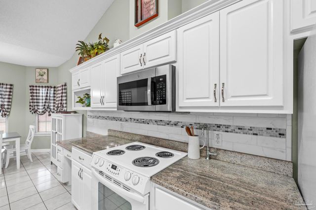 7135 Clearwood Rd, Pensacola, FL 32526