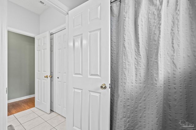 7135 Clearwood Rd, Pensacola, FL 32526