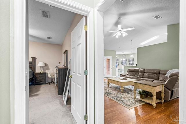 7135 Clearwood Rd, Pensacola, FL 32526