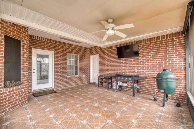 7135 Clearwood Rd, Pensacola, FL 32526