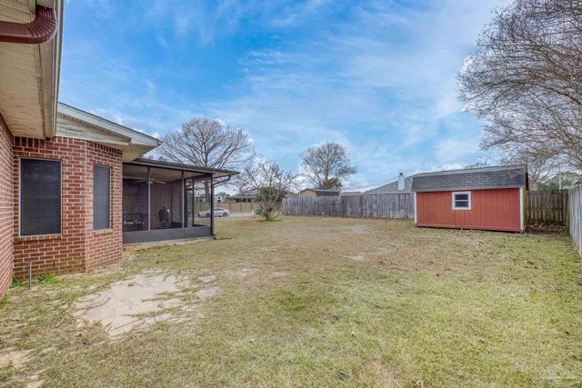 7135 Clearwood Rd, Pensacola, FL 32526