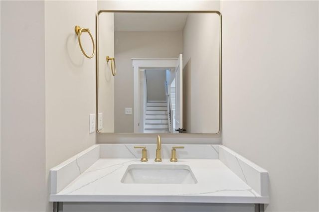 417 Crestmont Lane, Canton, GA 30114