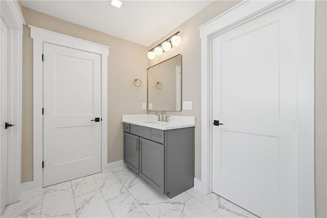 417 Crestmont Lane, Canton, GA 30114