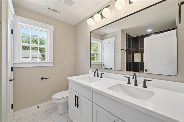 417 Crestmont Lane, Canton, GA 30114