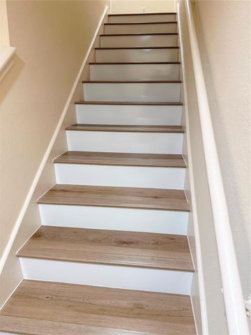 938 Memorial Village Drive 39, Houston, TX 77024