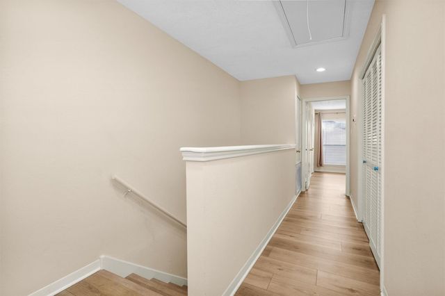 938 Memorial Village Drive 39, Houston, TX 77024