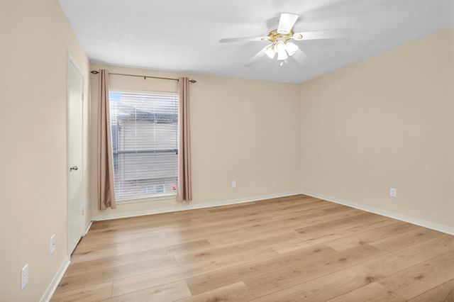 938 Memorial Village Drive 39, Houston, TX 77024