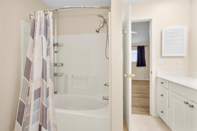 938 Memorial Village Drive 39, Houston, TX 77024