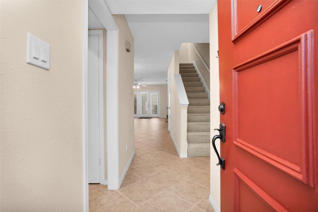 938 Memorial Village Drive 39, Houston, TX 77024