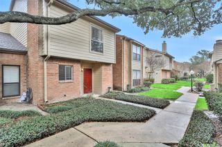 938 Memorial Village Drive 39, Houston, TX 77024