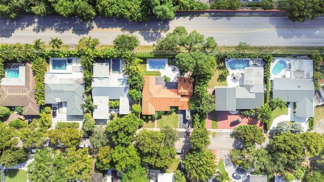 259 E Shore Dr, Miami, FL 33133