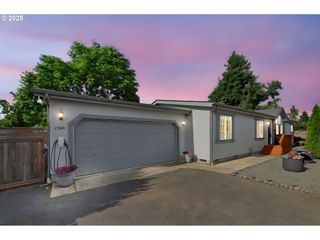 1320 T St, Springfield, OR 97477