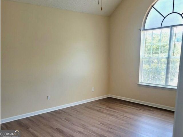 5774 Colonnade Drive, Rex, GA 30273