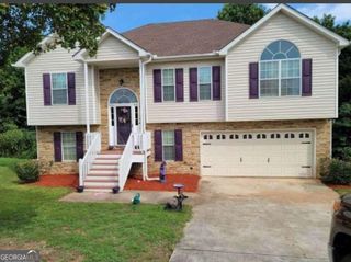 5774 Colonnade Drive, Rex, GA 30273