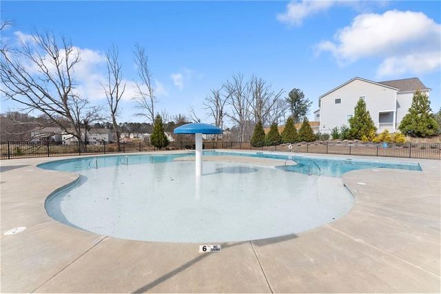 5751 Turnstone Trail, Flowery Branch, GA 30542