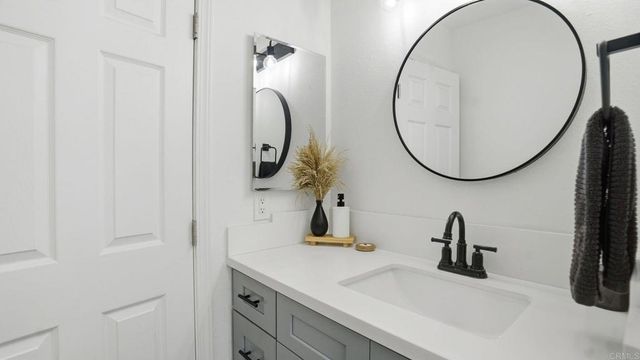 313 61st Street, San Diego, CA 92114