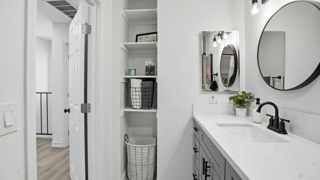 313 61st Street, San Diego, CA 92114