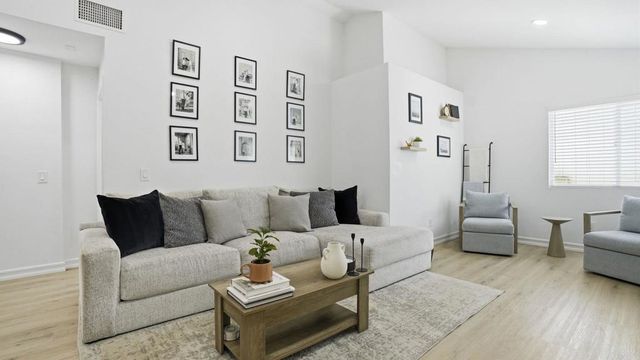 313 61st Street, San Diego, CA 92114