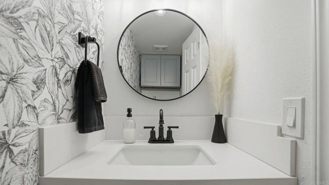 313 61st Street, San Diego, CA 92114