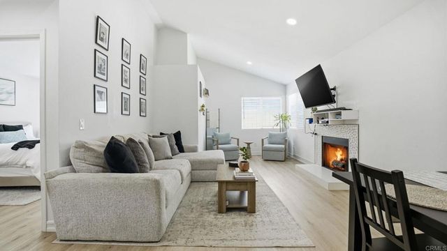 313 61st Street, San Diego, CA 92114